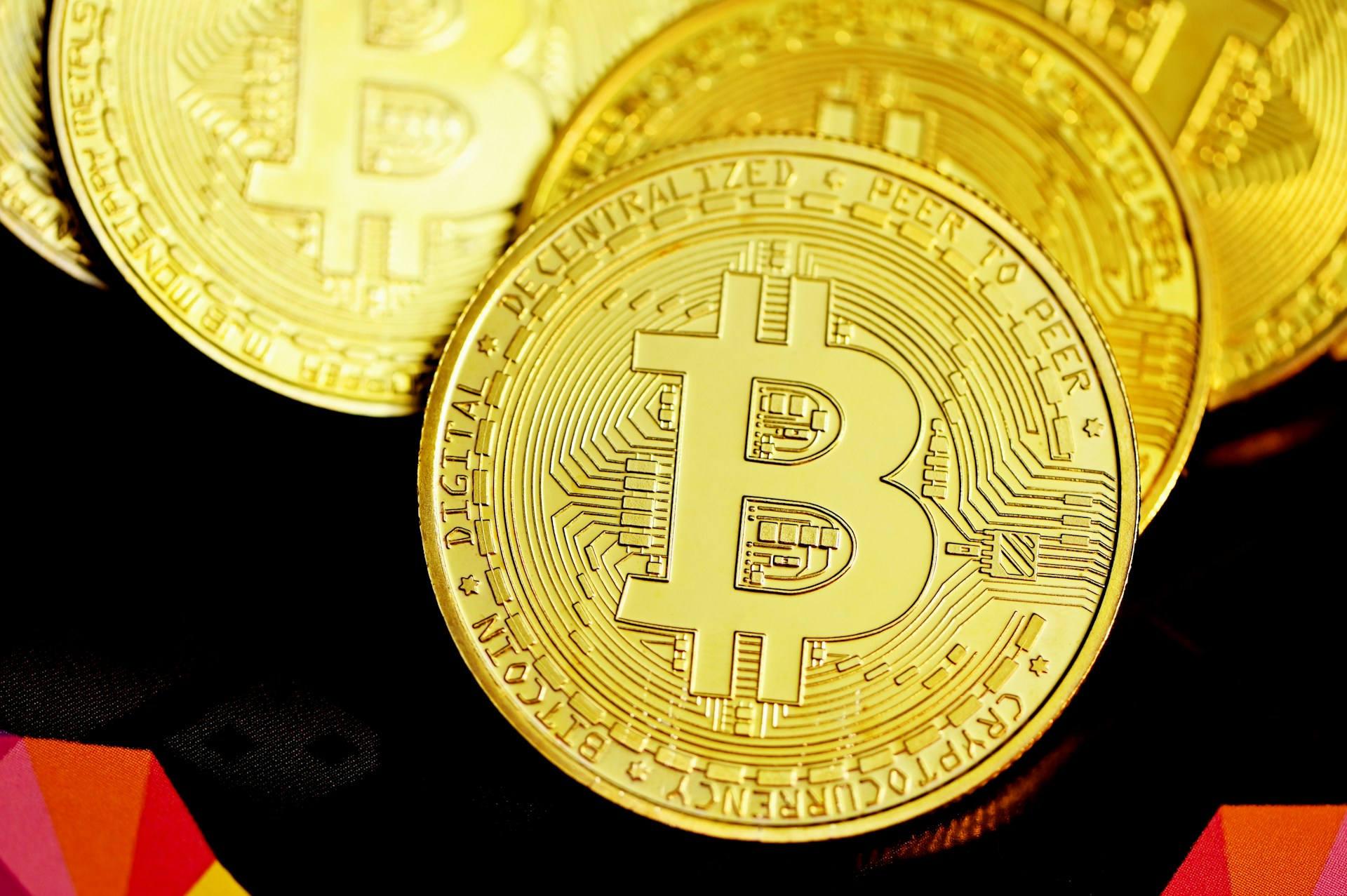 코인 해킹, 피싱 메일, 코인 에어드랍, 하드월렛, 사이버 보안